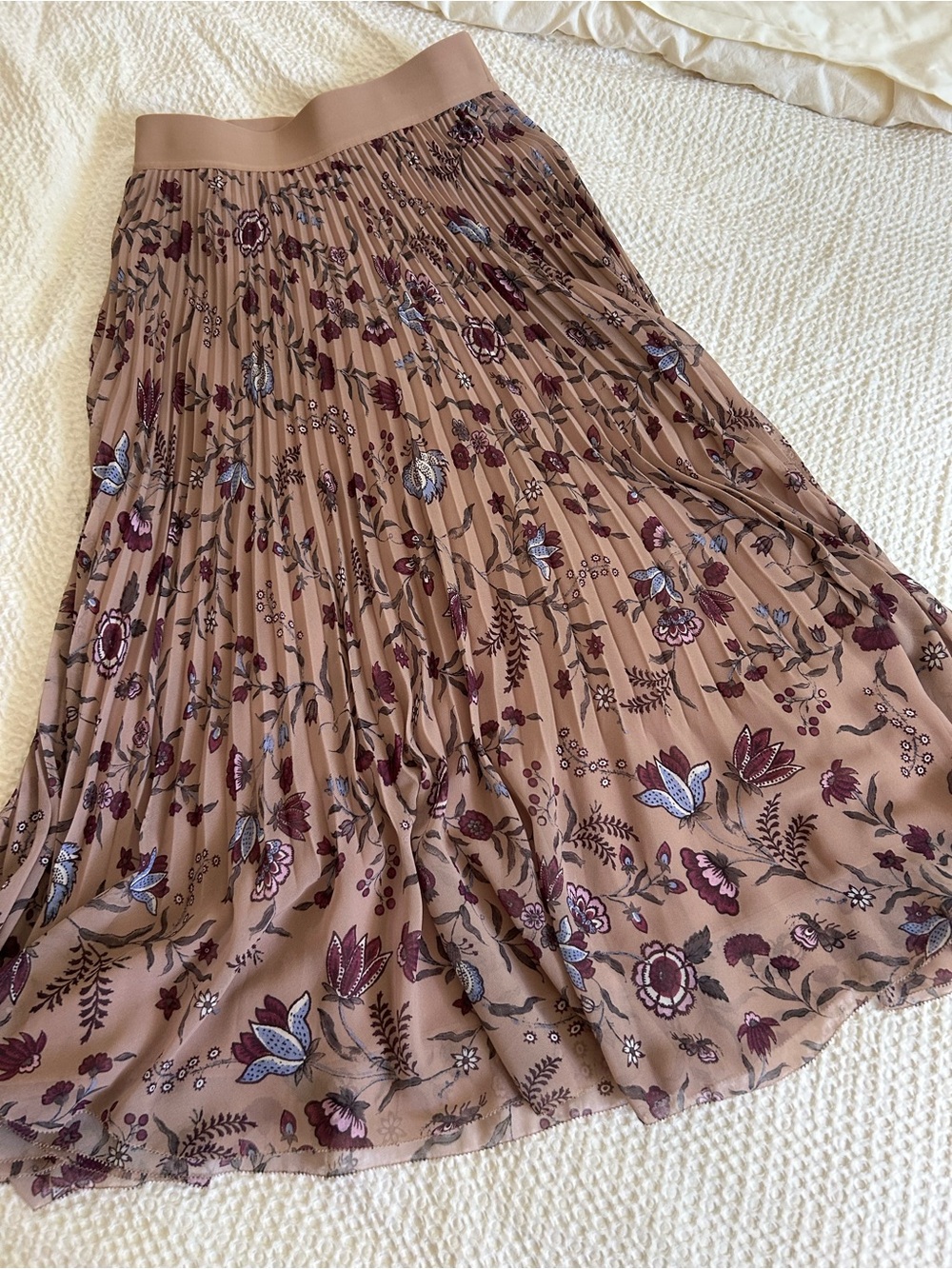 Aritzia Twirl Skirt NWOT